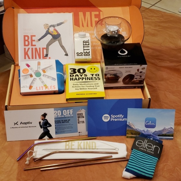 Be Kind by ellen Accessories - Be Kind by ellen summer subscription box NWT